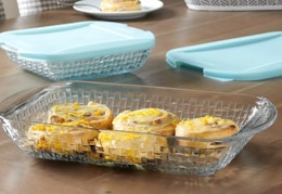 Anchor Hocking 4-Piece Bakeware Bundle, Only $14.93 at Macy's (Reg. $58) card image