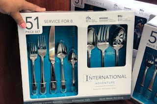 flatware set