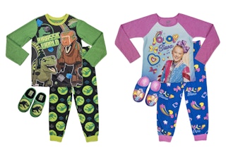 walmart-kids-pajama-set-with-slippers-2022