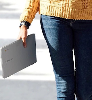 walmart samsung chromebook laptop 01 1656683075 1656683075