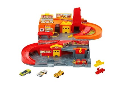 Hot Wheels City Sto & Go Playset