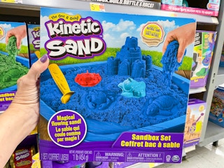 walmart kinetic sand sandbox set hand holding