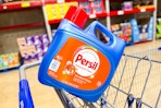 persil detergent in shopping cart