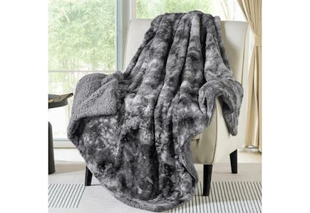 Bedsure Throw Blanket