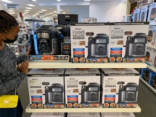 kohls black friday ninja foodi deluxe pressure cooker 2020 36 1605734938 1605734938