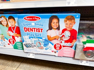 Walmart-Melissa-and-Doug-dentist-playset