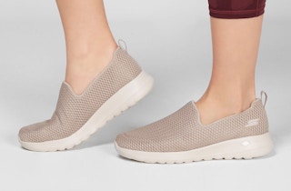 amazon-skechers-go-walk