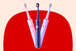 3 colors of electric toothbrushes