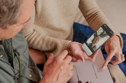 two people using Remento to record life stories