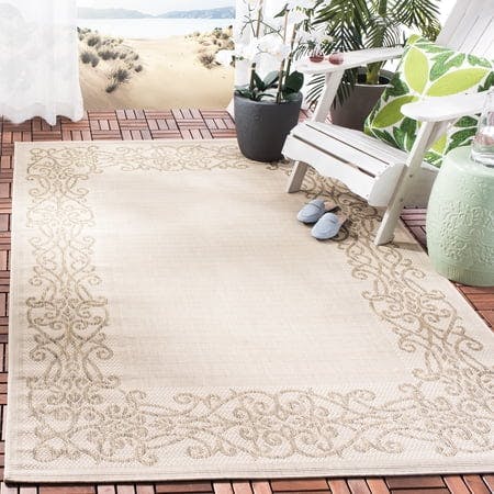 Courtyard Ellie Area Rug