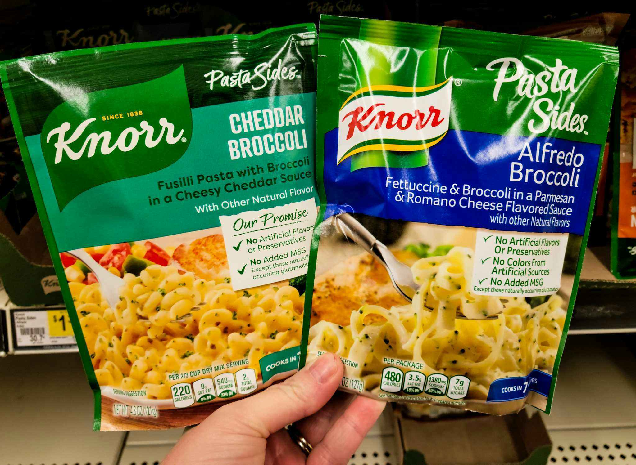 hand holding knorr pasta sides