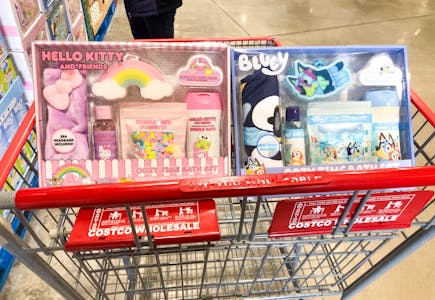 Bluey or Hello Kitty Bath Set