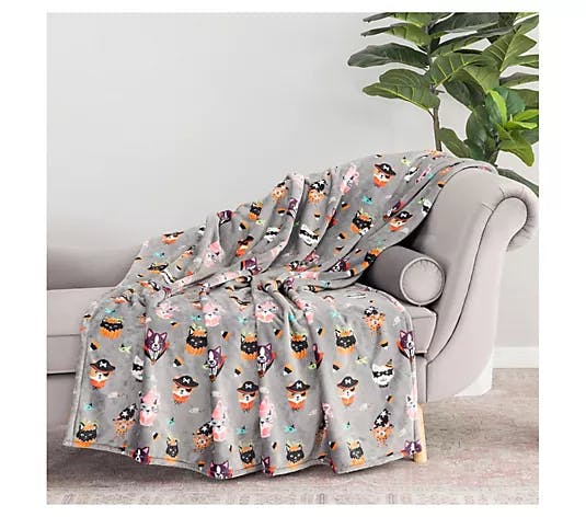 Halloween Printed Plush Throw