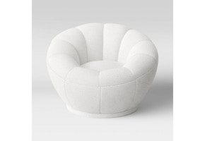 Pillowfort Tulip Kids' Chair