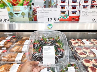 costco chocolate covered strawberries 1 feb 2023 1675955471 1675955471