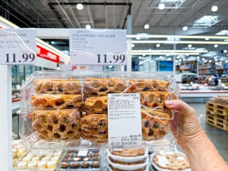 costco-strawberry-rhubarb-pastry-2