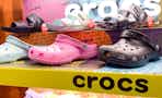 crocs display