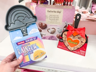 valentine's day skillet and drink bomb sets at target