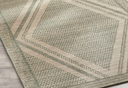 Better Homes & Gardens area rug