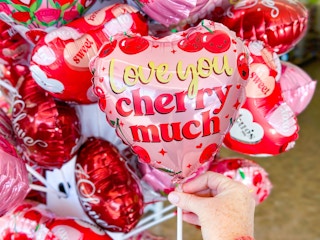 dollar tree valentine balloons 3
