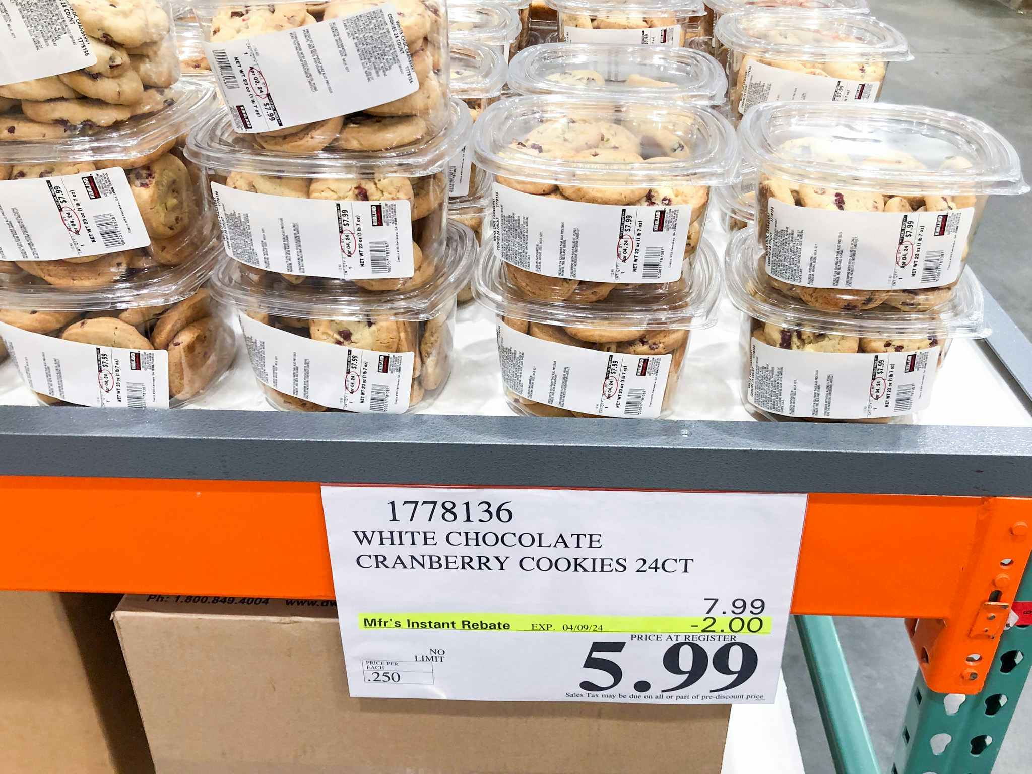 costco kirkland signature white chocolate cranberry cookies