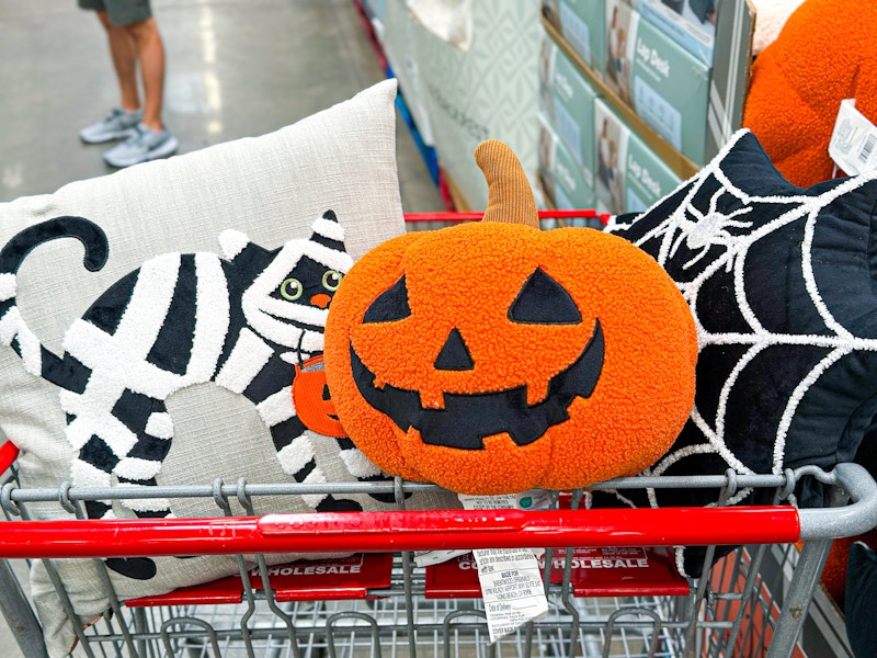 costco-halloween-pillows