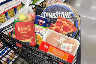 meijer groceries in shopping cart
