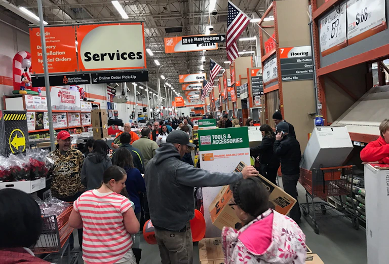 Is Home Depot Open on Thanksgiving & Other End-of-the-Year Holidays