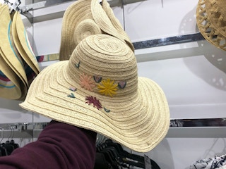 kohls embroidered floppy beach hat 411719 1555518813
