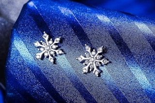 untilgone-snowflake-earrings-jan-2023