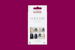 a pack of kiss press-on nails