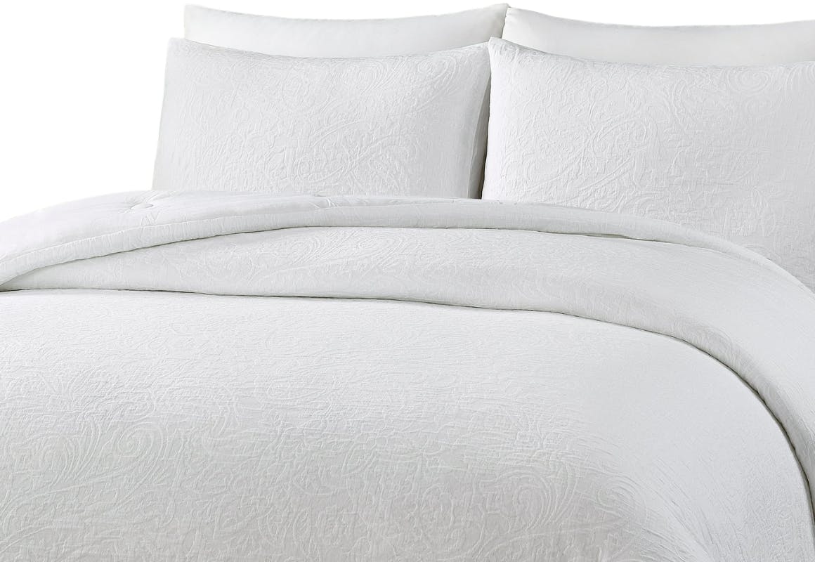BHG Comforter Set