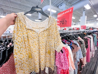 womens clearance tops