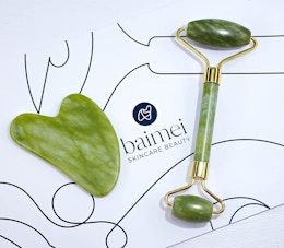 Bestselling Gua Sha and Jade Roller Set, Just $6.69 on Amazon card image