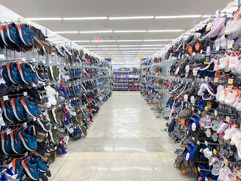 walmart-kids-shoes-aisle-area-2022-2