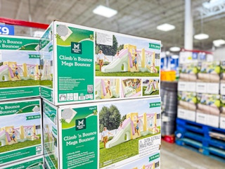 sams-club-members-mark-bounce-house-2