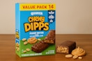 Quaker chewy dipp granola bars next to ingredients