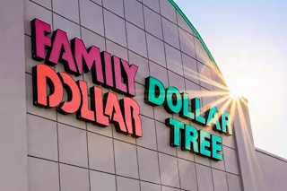 family dollar dollar tree combo store sign