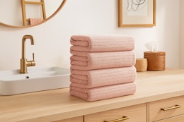Hot Buy: Oversized Microfiber Towel 4-Pack, $30 at Walmart ($7.50 per Towel) card image