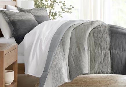 Down-Alternative Reversible Comforter