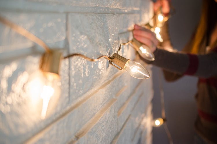 17 Brilliant Christmas Hacks You'll Need for the Holidays
