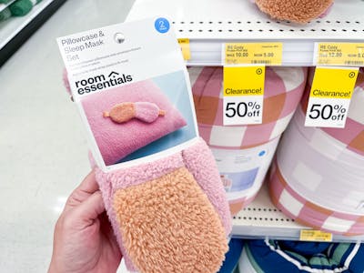 Room Essentials Cozy Bundle Set