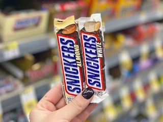 snickers feature walgreens cs jan 6 1609959645 1609959645