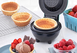 amazon dash waffle maker 2021 2 1638367100 1638367100