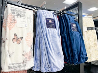 macys-retail-bedding-throw-blanket-home-jan-1