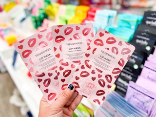 vitamasques lip mask target 3 1681757537 1681757537