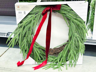 walmart-my-texas-house-christmas-wreath-kcl-2