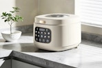 Lifestyle image of the Casualife Rice Cooker in countertop in home setting