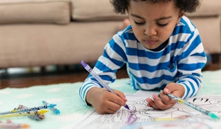 amazon-crayola-twistables-crayons