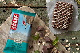 Clif Mint Chocolate Caffeine B0CXQ71XY8 Made with Organic Oats - Energy Bars - Non-GMO - Plant Based Protein Bars (10 Pack)